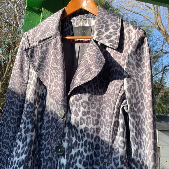 Tahari  animal print trench coat. - Picture 7 of 7